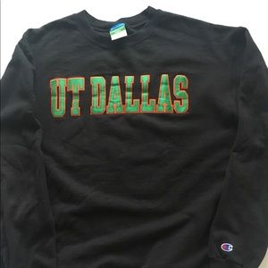 Champion UT Dallas Hoodless